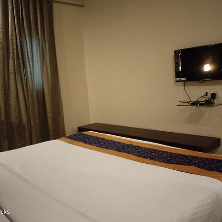 צ'נאי Redfox Hotel- Aminjikarai מראה חיצוני תמונה
