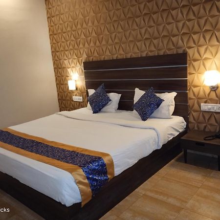 צ'נאי Redfox Hotel- Aminjikarai מראה חיצוני תמונה
